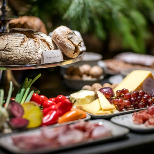 Frühstück im Unterschwarzachhof