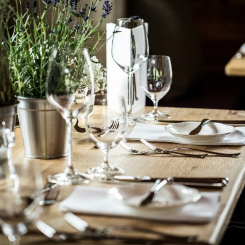 Abendessen im Unterschwarzachhof